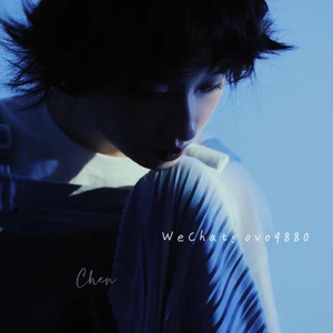 我解开胸罩喂男朋友吃奶
