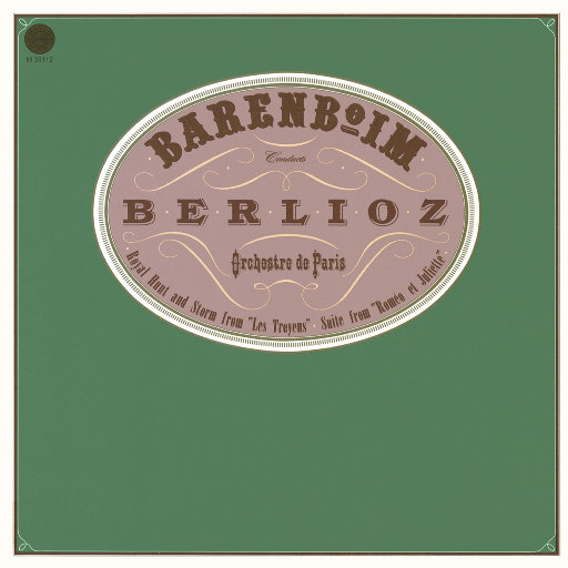 我解开胸罩喂男朋友吃奶
